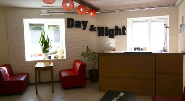 Day & Night - хостел, Забронировать Хостел Хостелы Одессы, рядом с Одесский зоопарк, Хостел