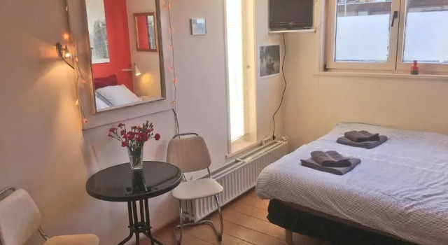 Студия Houseboat Westerdok
