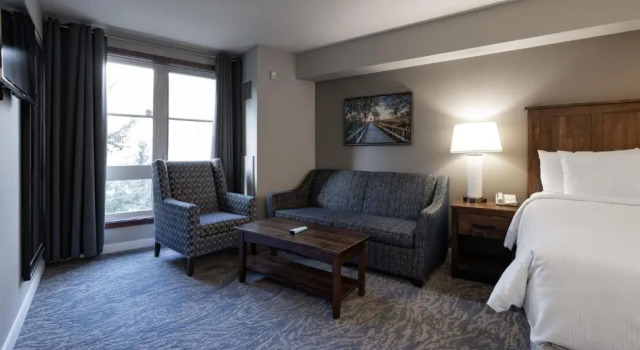 Студия Blue Mountain Resort Village Suites