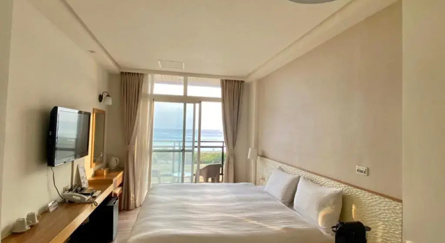 Двухместный номер Standard с балконом и с видом на море LoveSea 126 Beach Inn