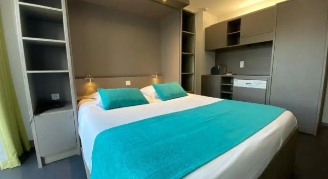 Люкс Prestige с видом на море Suite Home Porticcio
