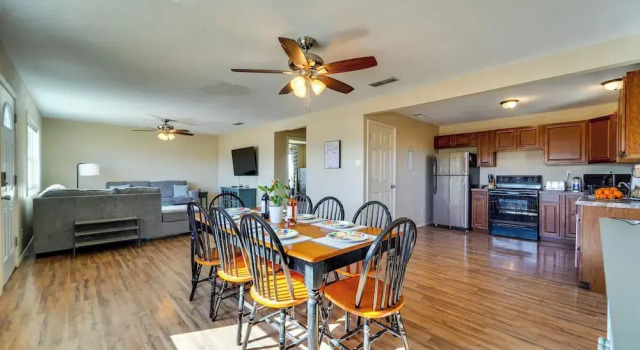 Коттедж Pet-Friendly Portales Home Rental Near ENMU