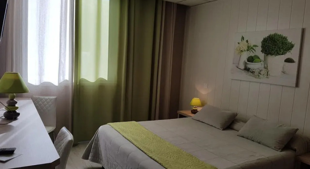 Номер Comfort Logis Hôtel Restaurant du Midi - Rodez Centre