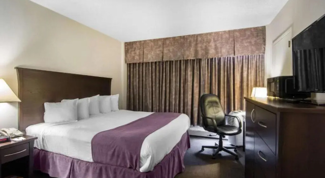 Четырёхместный люкс Quality Inn & Suites Yellowknife