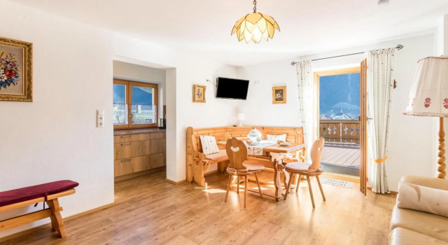Ferienwohnung Bernstein, Rezervasyon Otel Mittenwald Garmisch-Partenkirchen