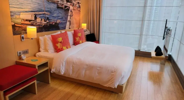 Двухместный номер Premium Hotel Indigo Hong Kong Island by IHG