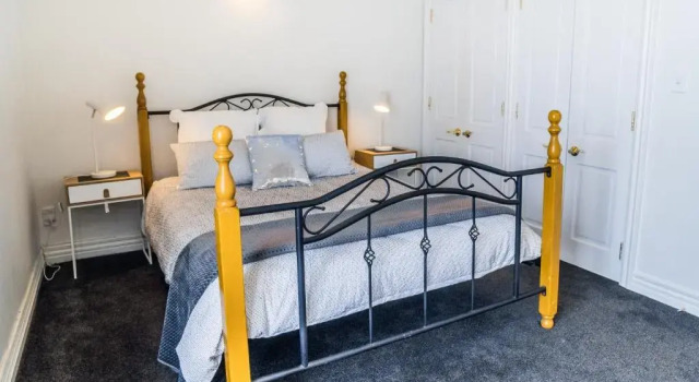 Апартаменты U Suites on Courtenay