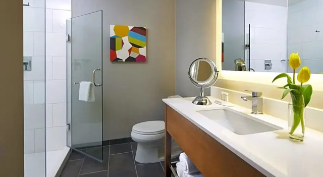 Четырёхместный полулюкс c 1 комнатой Courtyard by Marriott Sunnyvale Silicon Valley
