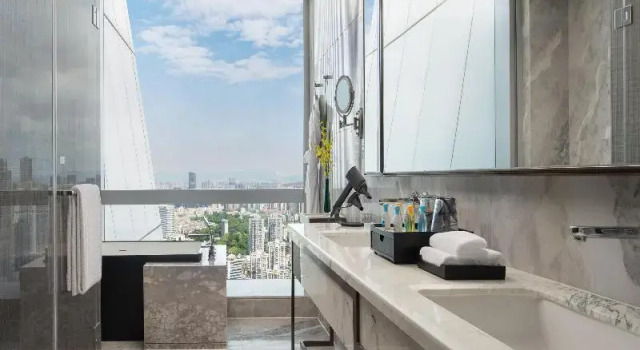 Люкс с видом на море InterContinental Zhuhai by IHG