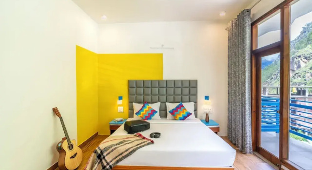 Номер Deluxe с балконом и с видом на реку goSTOPS Kasol PLUS, Manikaran Road - Private Rooms & Dorms