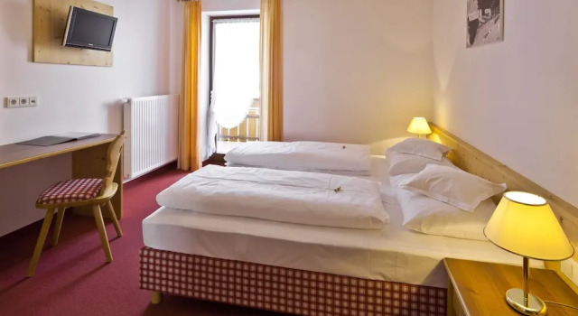 Двухместный номер Comfort с балконом Hotel Falken
