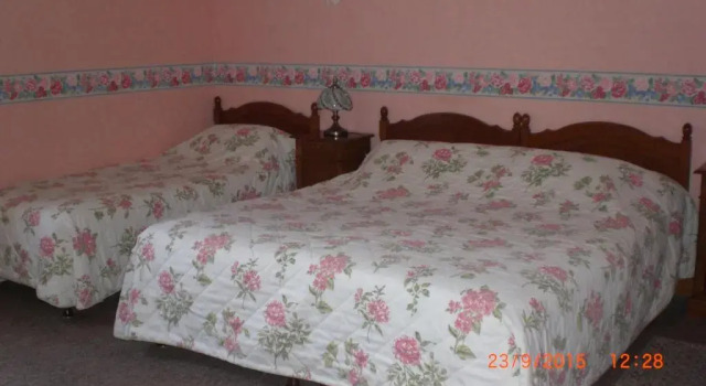 Трёхместный номер Standard Auberge De LAtre