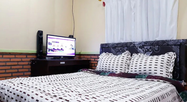 Bromo Holiday Guest House, Book Hotel Hotels in Bromo with Parking, Parking