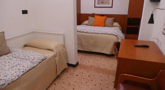 Трёхместный номер Standard Hotel Europa