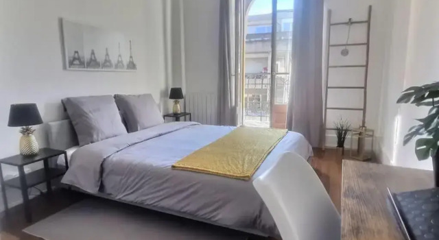 2 bedroom, close to center, Plainpalais-Carouge, Забронировать Отель Каруж 