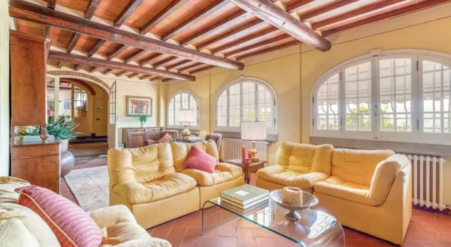 Residenza Villa Lilia, Buchen Sie Villa Villen in Dicomano, Villa