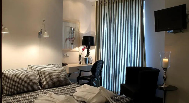 Двухместный номер Deluxe с балконом Andromeda Boutique Hotel