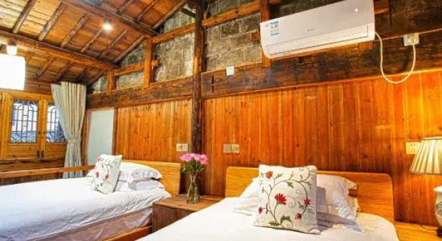 Люкс Deluxe Homeward Bound Inn