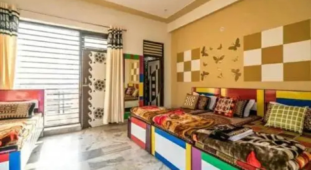 Friends Home Stay - Agra, Забронировать Отель Taj Ganj Таджгандж