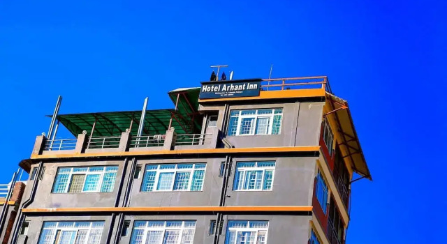 OYO 163 Hotel Arhant Inn