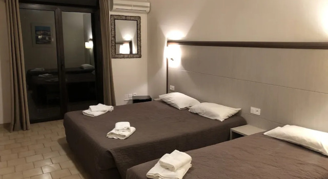 Двухместный номер Standard с балконом Hotel et Résidence Cala di sole