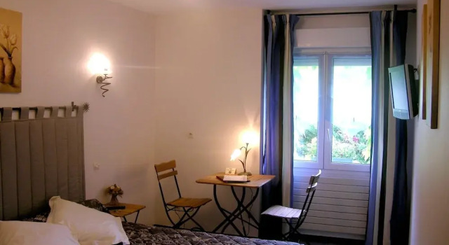 Двухместный номер Comfort Logis Hôtel Restaurant Les Norias