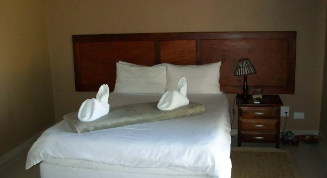 Peace Garden Lodge, Buchen Sie Hotel Grootfontein Namibia