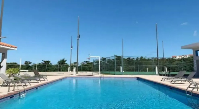 Апартаменты 3 Bedroom Apt. Close to Main Beaches/Attractions