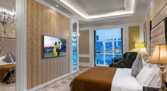 Двухместный люкс Deluxe Country Garden Flower City Hotel