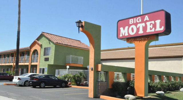 Big A Motel & Suites Near Disneyland Orange County