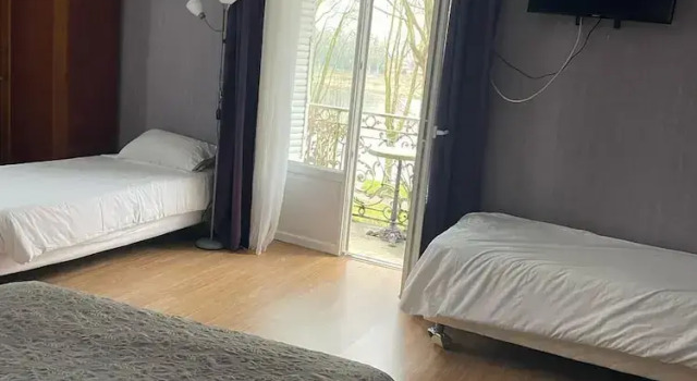 Номер Comfort Hôtel la Poularde