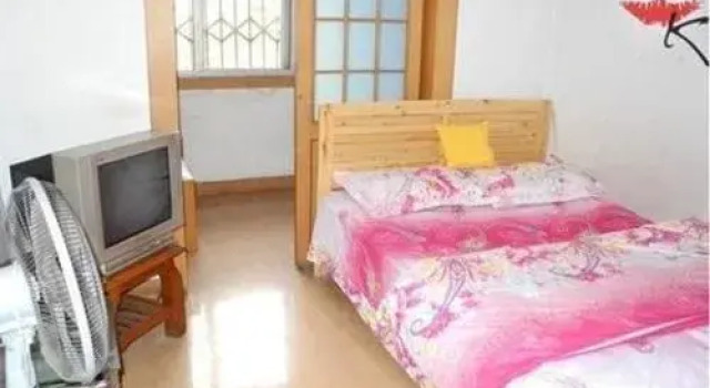Xinyue Family Apartment