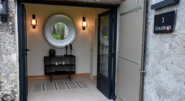 Girauderies Chambres dHotes/B+B, Buchen Sie Hotel Brie-sous-Mortagne Frankreich