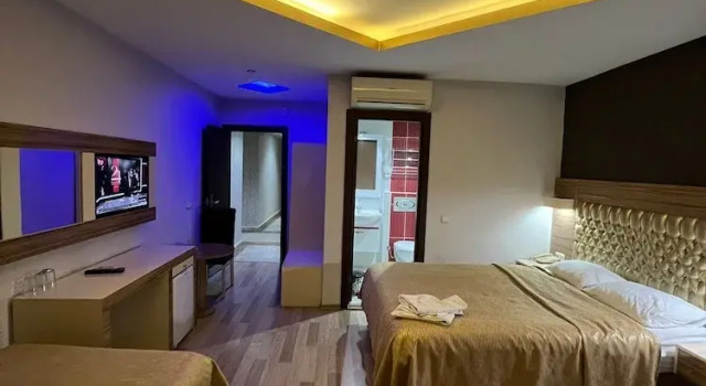 Четырёхместный семейный номер Standard Grand Ezel Hotel