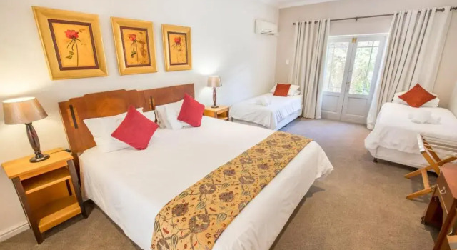 Семейный номер Standard Montagu Country Hotel