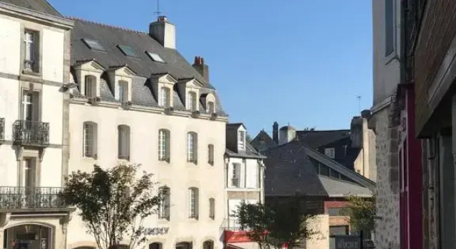 Appartement au coeur du quartier historique, Забронировать Апартаменты/квартира Ван Gulf of Morbihan, рядом с Museum Of Fine Arts, Vannes La Cohue