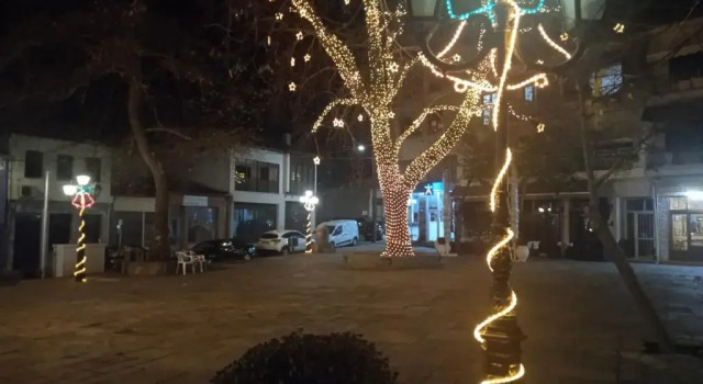 Коттедж с 3 комнатами Guest House Siatista