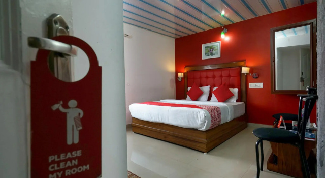 OYO 8653 Achus Inn, Забронировать Отель Отели штата Кералы с парковкой, Парковка