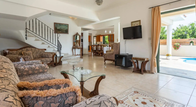 Villa Charianna, Prenota Villa Hotel 3 stelle a Paphos, 3*
