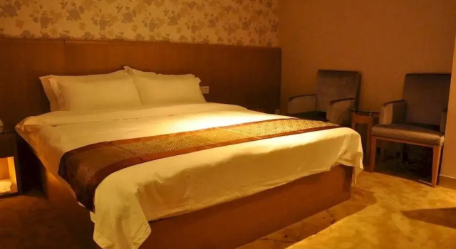 Yongyuan International Hotel, Rezervasyon Otel Guangdong otoparklı oteller, Otopark