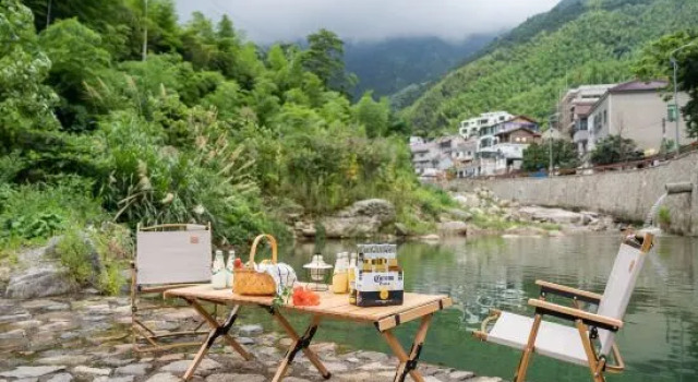 Anji Xiyue Homestay (Yunshang Grassland Branch), Prenota Hotel Hotel a Huzhou con piscina, Piscina