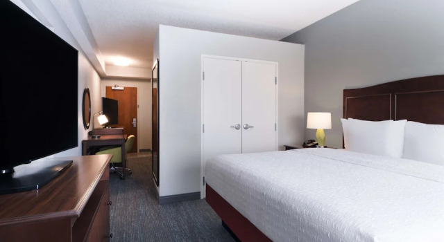 Люкс c 1 комнатой Hampton Inn Deerfield Beach