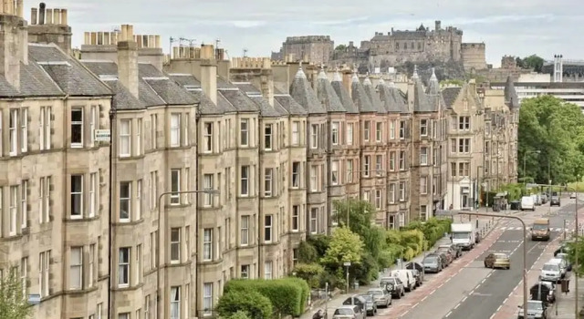 Large 5 Bedroom Flat in Marchmont, Edinburgh, Забронировать Отель Эдинбург Midlothian, рядом с Национальный музей Шотландии