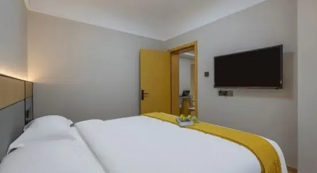 Люкс Luxury Junlan Li Feng light luxury hotel（Cixi Hangzhou Bay Century City store）