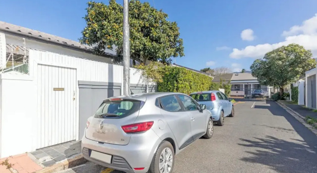 Коттедж Modern and Stylish 2 BD House in Claremont
