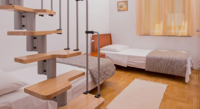 Апартаменты Comfort Дуплекс с 2 комнатами с балконом Apartments Flora
