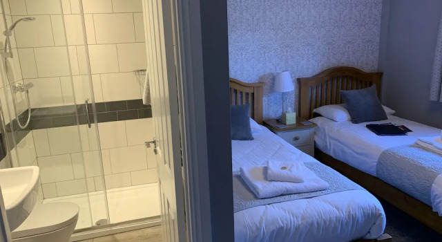 Hensleigh House, Book Bed and Breakfast Charmouth Jurassic Coast