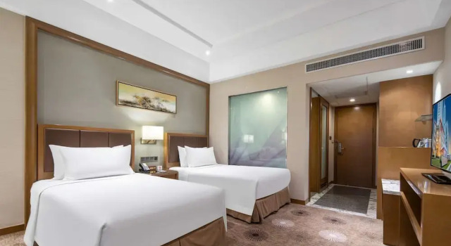 Двухместный номер Deluxe Business Ramada Plaza Pudong Shanghai