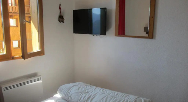 Appartement T3 neuf au frais à la montagne, Забронировать Апартаменты/квартира Отели Пюи-Сен-Венсан с бассейном, рядом с Горнолыжный курорт Пюи Сен-Венсан, Бассейн