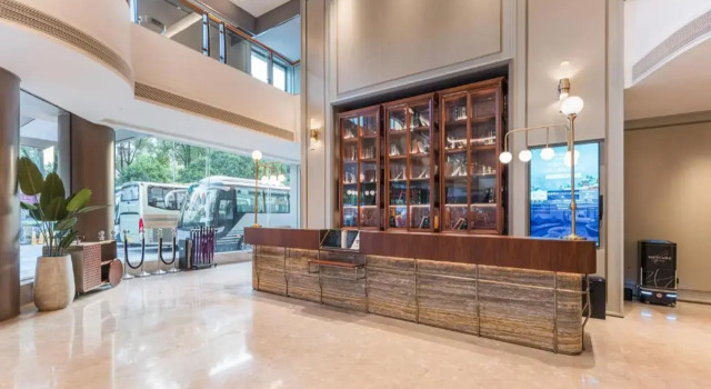 Mercure Zhangjiajie Tianmen Mountain, Забронировать Отель Бизнес-отели Чжанцзяцзе, 4* 5*